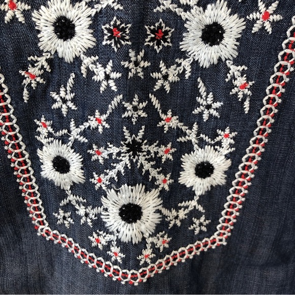 J. Jill Denim Embroidered Sleeveless Top Sz S -EUC - Picture 9 of 9